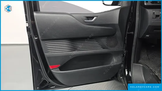 HYUNDAI STARIA L3.5 CARGO 5-SEATER