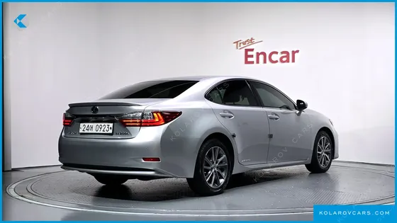 LEXUS ES SUPREME