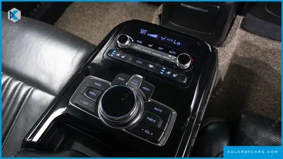 GENESIS EQ900 3.8 GDI AWD