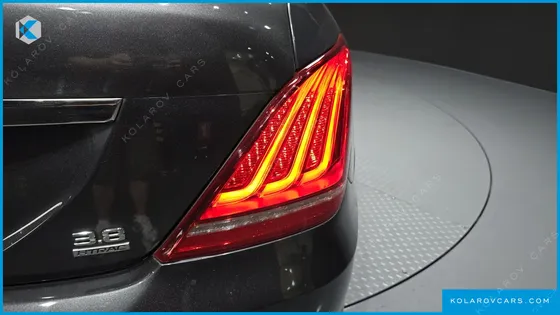 GENESIS EQ900 3.8 GDI AWD