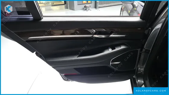 GENESIS EQ900 3.8 GDI AWD