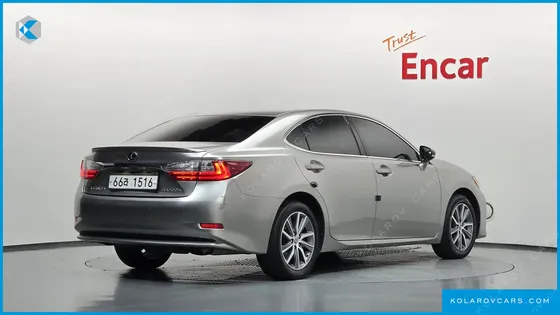 LEXUS ES SUPREME