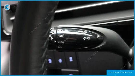 HYUNDAI STARIA LOUNGE 9-SEATER