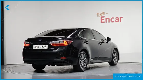 LEXUS ES SUPREME+