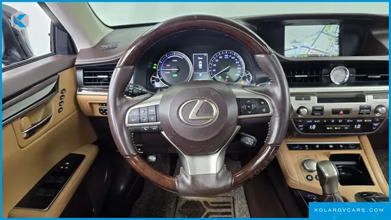 LEXUS ES SUPREME+