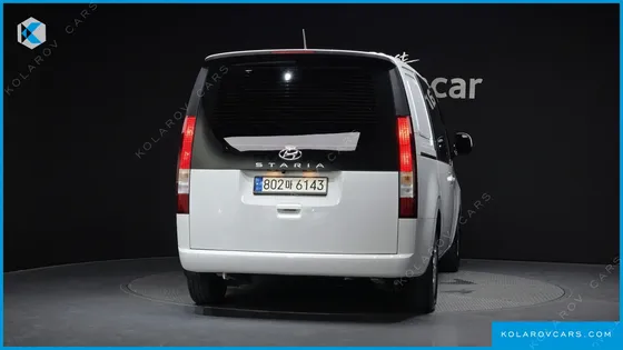 HYUNDAI STARIA CARGO 5-SEATER