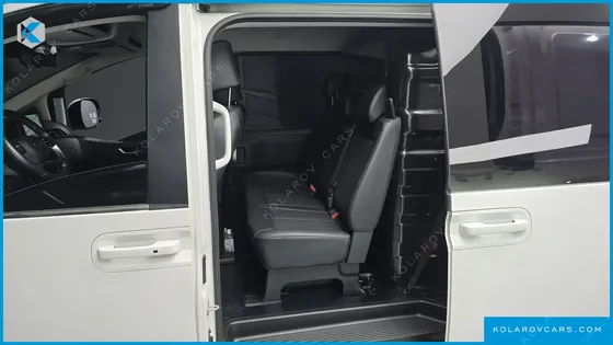 HYUNDAI STARIA CARGO 5-SEATER