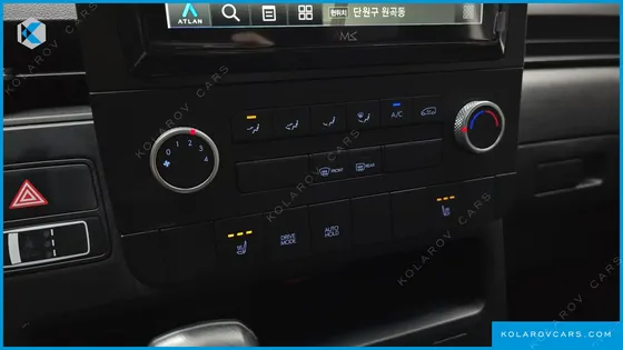 HYUNDAI STARIA CARGO 5-SEATER