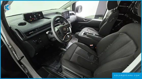 HYUNDAI STARIA CARGO 3-SEATER