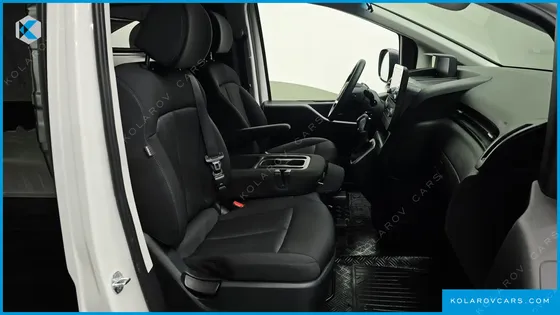 HYUNDAI STARIA CARGO 3-SEATER