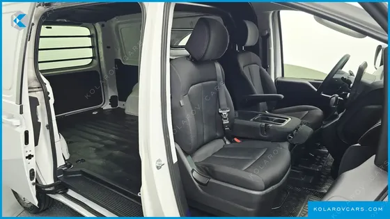 HYUNDAI STARIA CARGO 3-SEATER