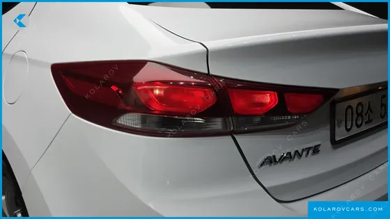 HYUNDAI ELANTRA (AVANTE) 1.6 GDI SMART
