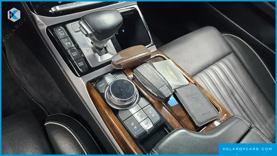 GENESIS EQ900 3.8 GDI AWD