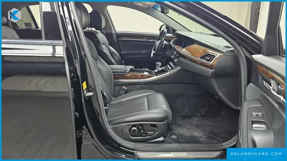 GENESIS EQ900 3.8 GDI AWD