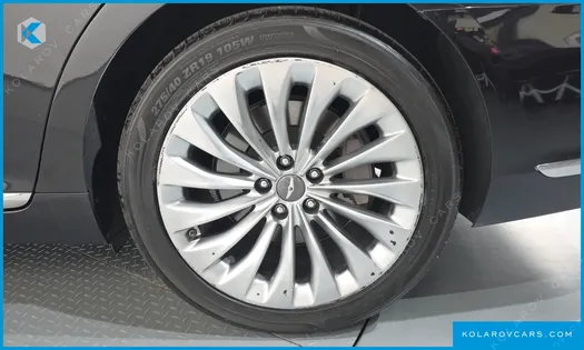 GENESIS EQ900 3.8 GDI AWD