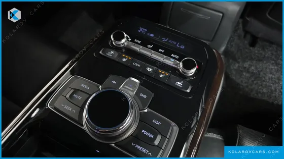 GENESIS EQ900 3.8 GDI AWD