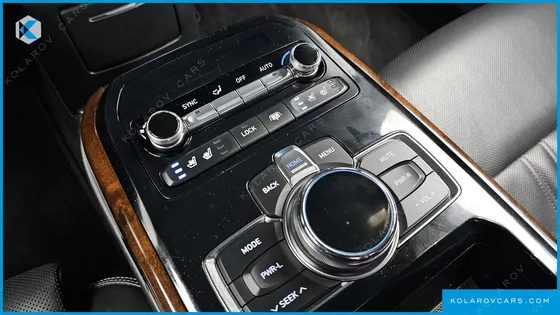 GENESIS EQ900 5.0 GDI AWD