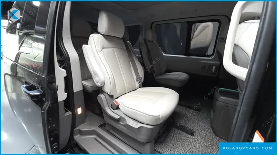 HYUNDAI STARIA HEV 1.6 LOUNGE 9-SEATER