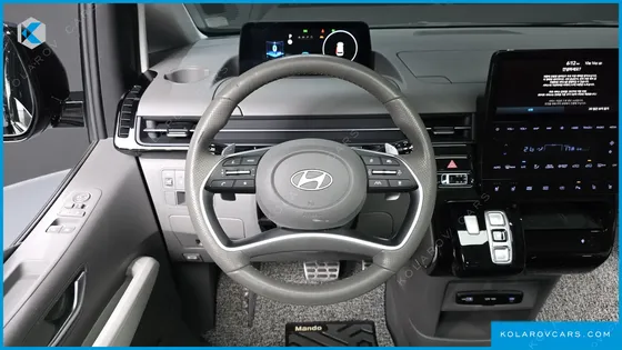 HYUNDAI STARIA HEV 1.6 LOUNGE 9-SEATER
