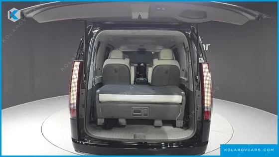 HYUNDAI STARIA HEV 1.6 LOUNGE 9-SEATER