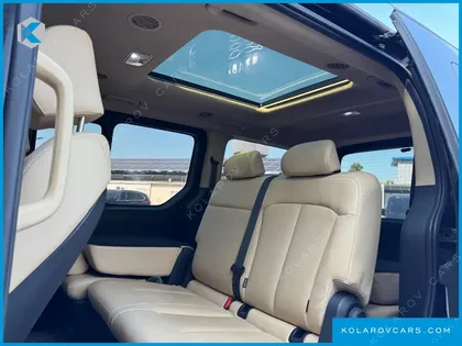 HYUNDAI STARIA 4WD TOURER 9-SEATER