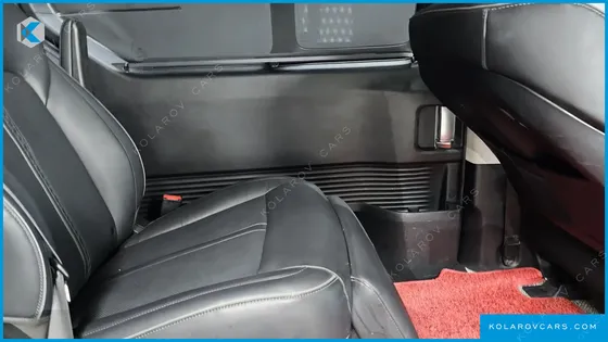 HYUNDAI STARIA L3.5 LOUNGE 7-SEATER