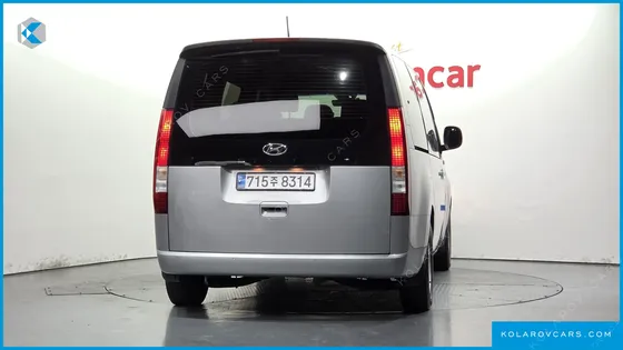 HYUNDAI STARIA TOURER 11-SEATER