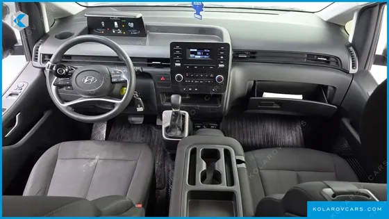 HYUNDAI STARIA TOURER 11-SEATER
