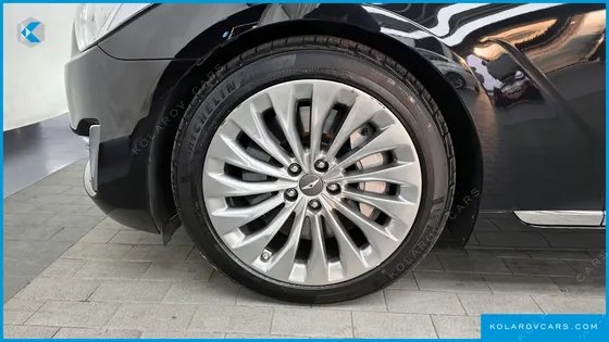 GENESIS EQ900 5.0 GDI AWD