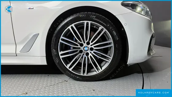 BMW 5 SERIES 530I XDRIVE M SPORT PACKAGE PLUS
