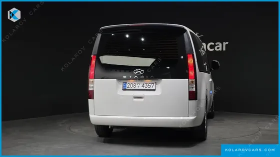 HYUNDAI STARIA TOURER 9-SEATER