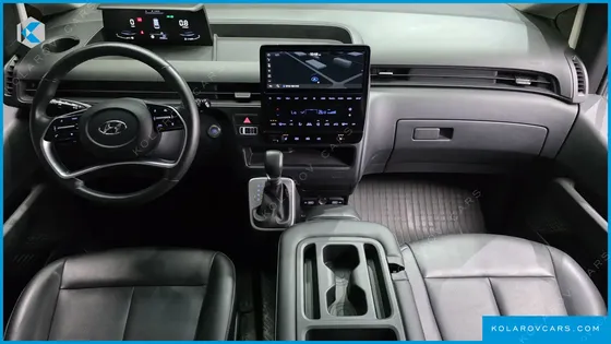HYUNDAI STARIA TOURER 9-SEATER