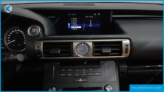LEXUS IS PREMIUM
