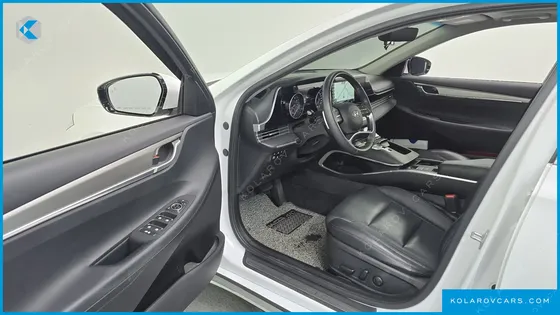 HYUNDAI GRANDEUR 3.0 LPI RENT CAR