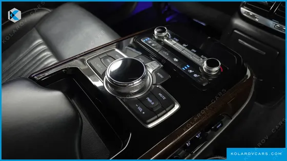 GENESIS EQ900 3.8 GDI AWD