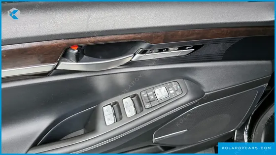 GENESIS EQ900 3.8 GDI AWD