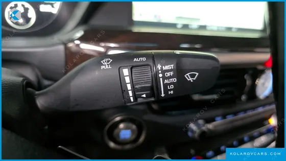 GENESIS EQ900 3.8 GDI AWD