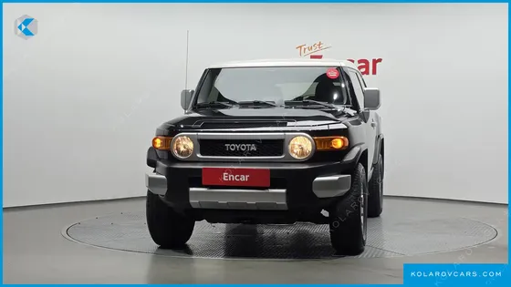 TOYOTA FJ CRUISER 4WD V6