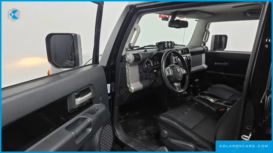 TOYOTA FJ CRUISER 4WD V6