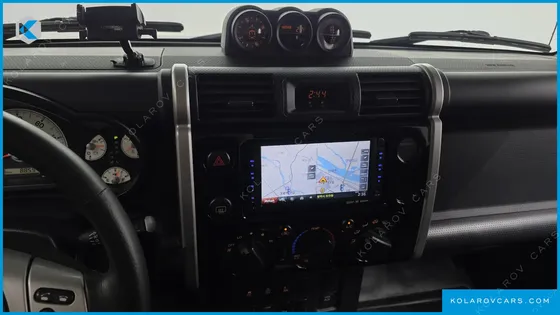 TOYOTA FJ CRUISER 4WD V6