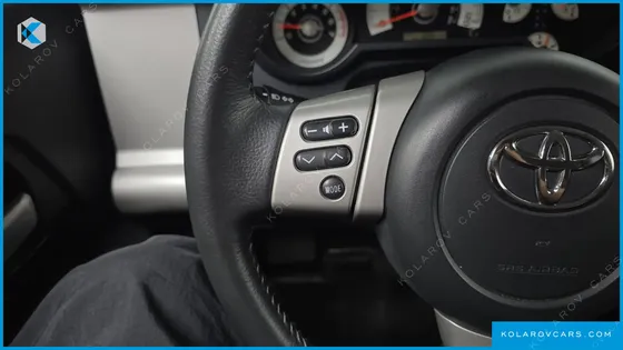 TOYOTA FJ CRUISER 4WD V6