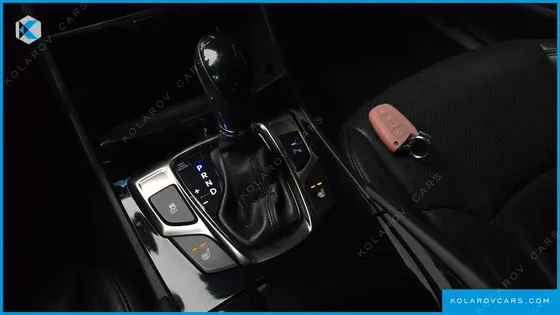 HYUNDAI GRANDEUR HG240 LUXURY