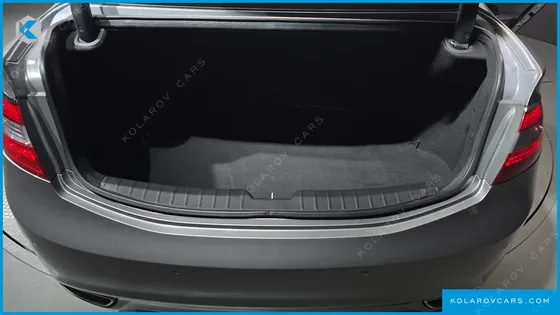 HYUNDAI GRANDEUR HG240 LUXURY