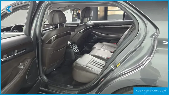 GENESIS EQ900 3.8 GDI AWD