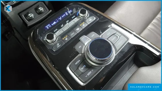 GENESIS EQ900 3.8 GDI AWD