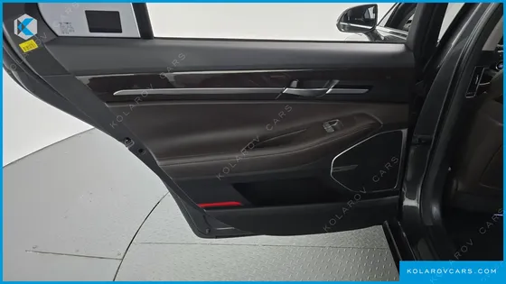 GENESIS EQ900 3.8 GDI AWD