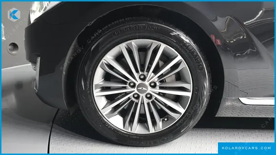GENESIS EQ900 3.8 GDI AWD