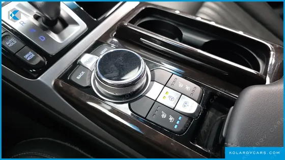 GENESIS EQ900 3.8 GDI AWD