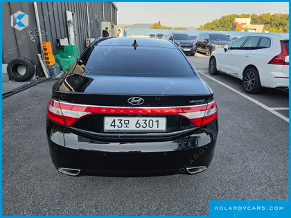 HYUNDAI GRANDEUR HG240 MODERN