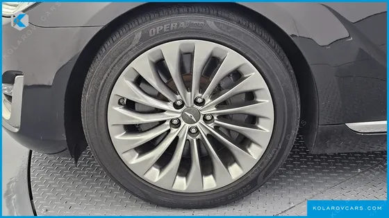 GENESIS EQ900 3.8 GDI AWD